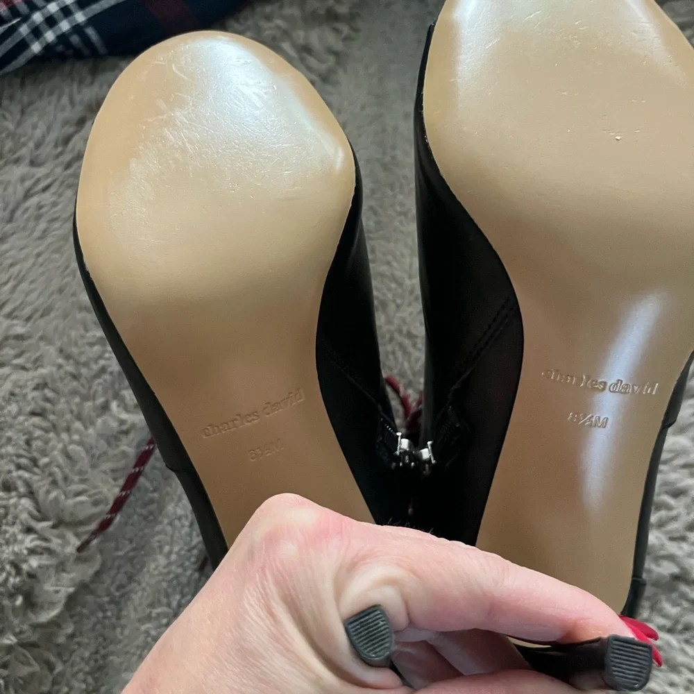 Charles David boots - Picture 3 of 3